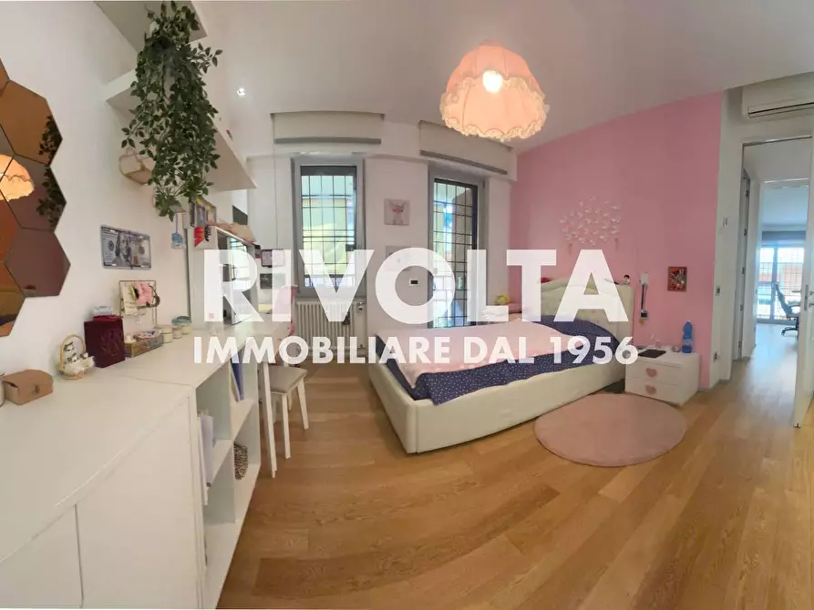 Immagine 17 di Appartamento in vendita  in Via Della Camilluccia a Roma
