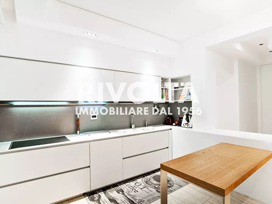 Immagine 23 di Appartamento in vendita  in Via Della Camilluccia a Roma