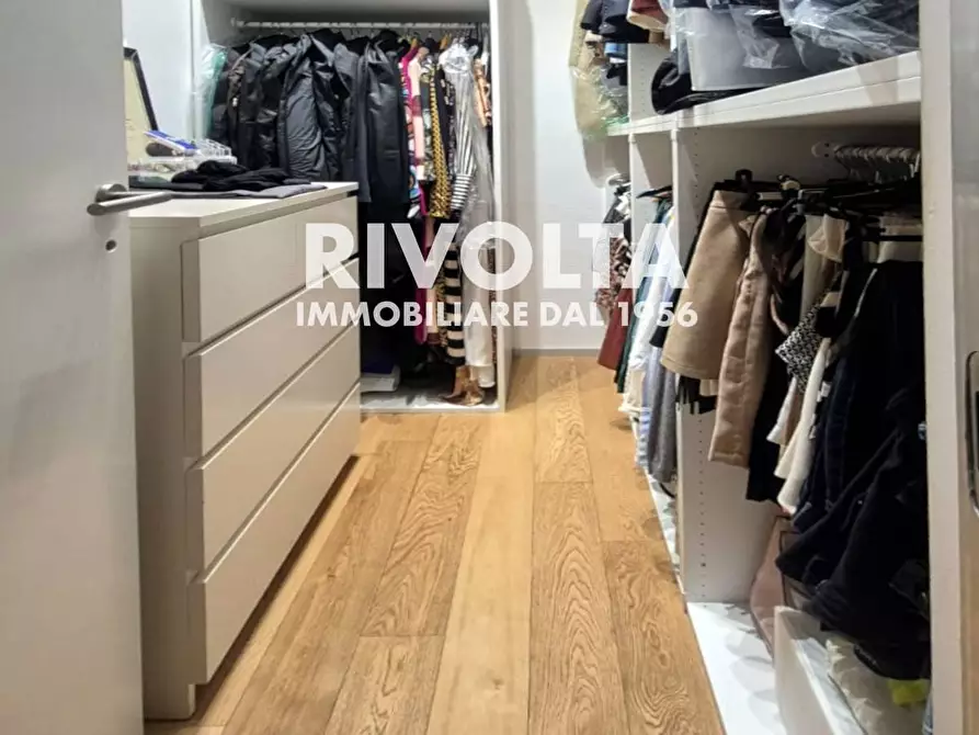 Immagine 30 di Appartamento in vendita  in Via Della Camilluccia a Roma