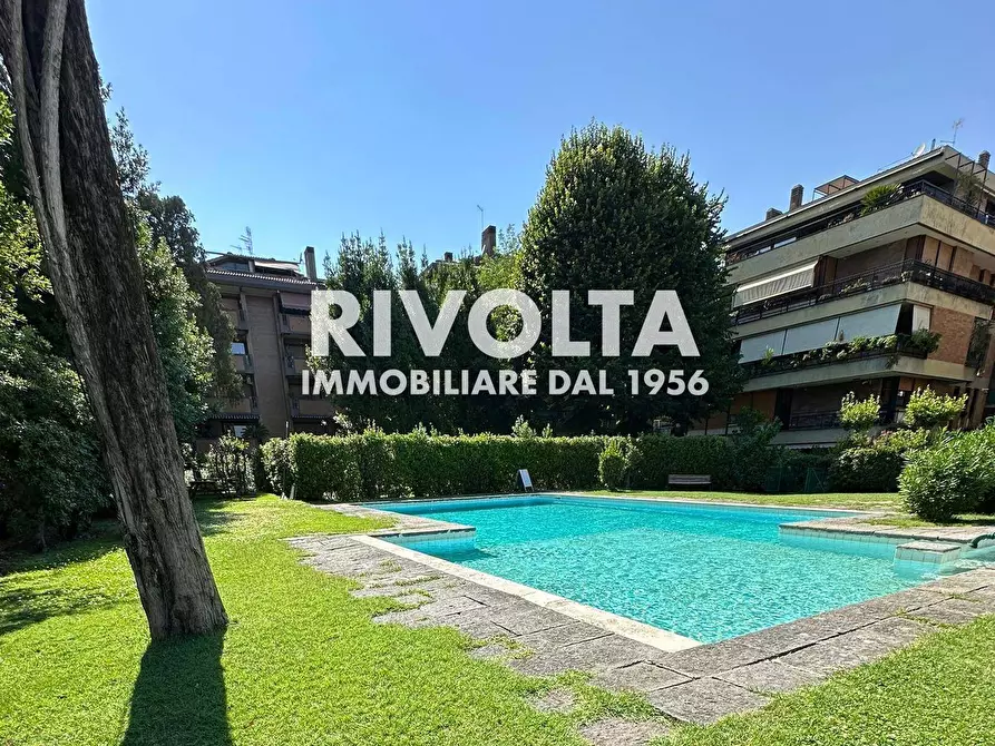 Immagine 35 di Appartamento in vendita  in Via Della Camilluccia a Roma