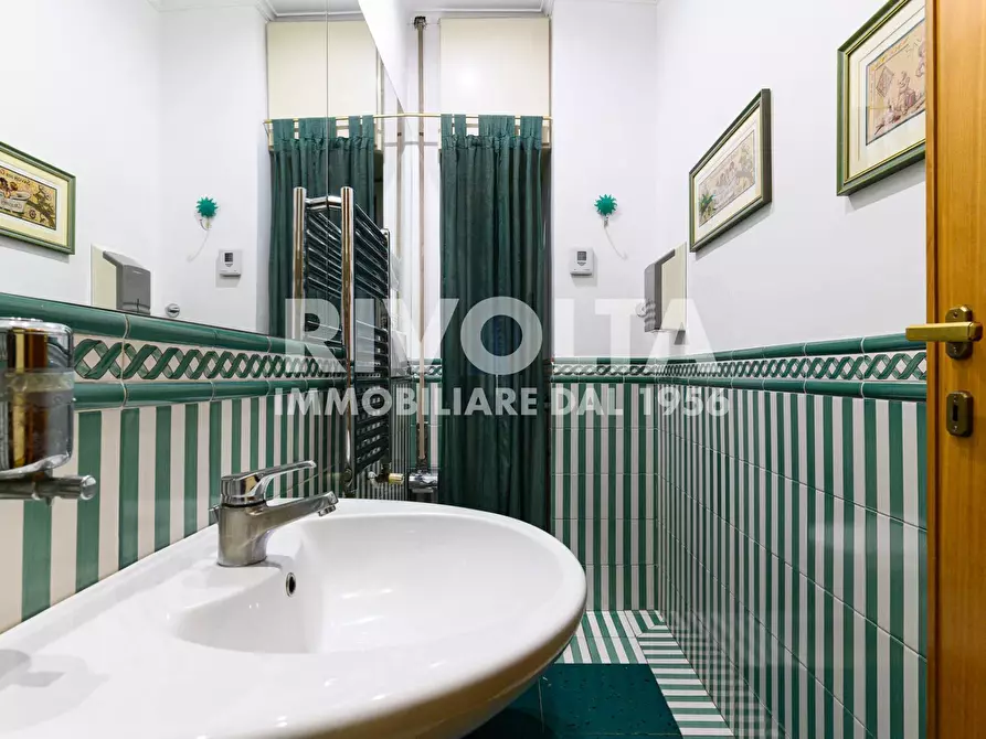 Immagine 10 di Appartamento in vendita  in Via Domenico Chelini a Roma