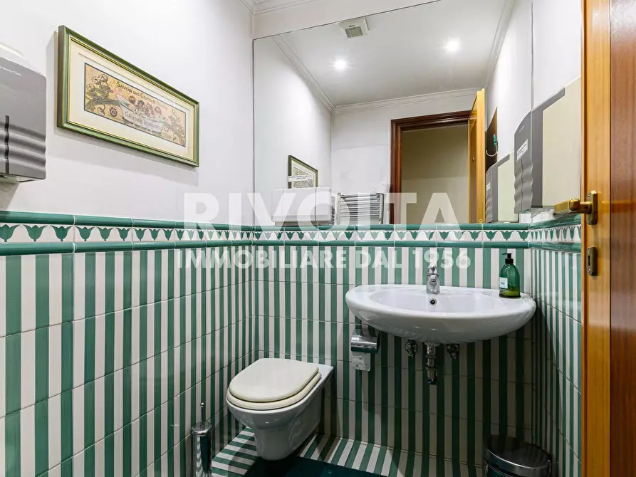 Immagine 30 di Appartamento in vendita  in Via Domenico Chelini a Roma