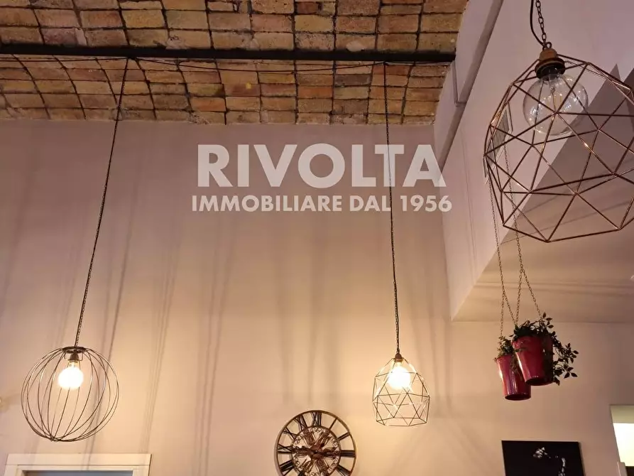 Immagine 4 di Attività commerciale in vendita  in Piazza Barberini a Roma