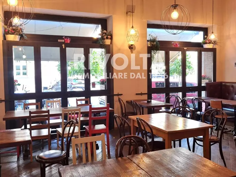 Immagine 8 di Attività commerciale in vendita  in Piazza Barberini a Roma