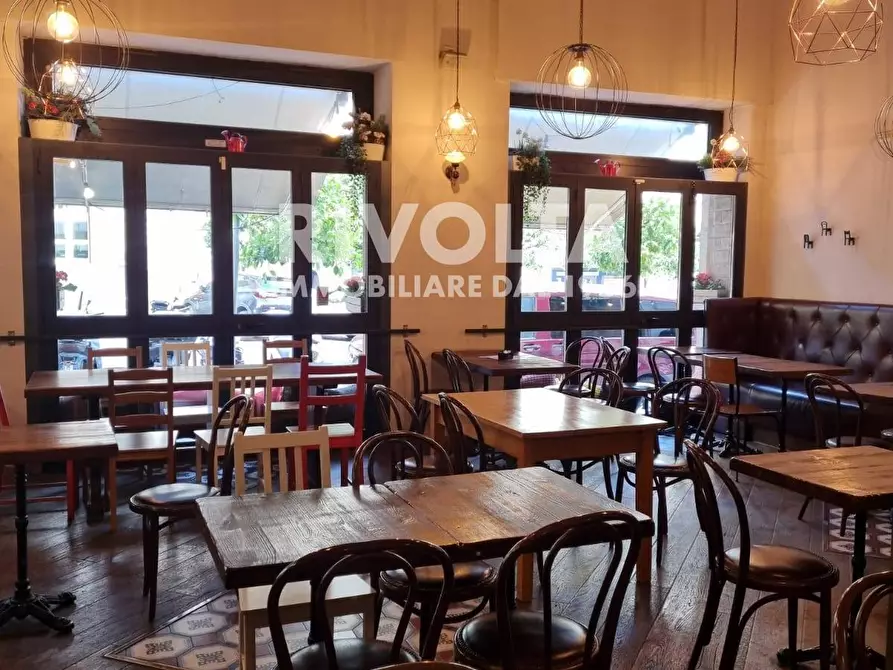 Immagine 15 di Attività commerciale in vendita  in Piazza Barberini a Roma