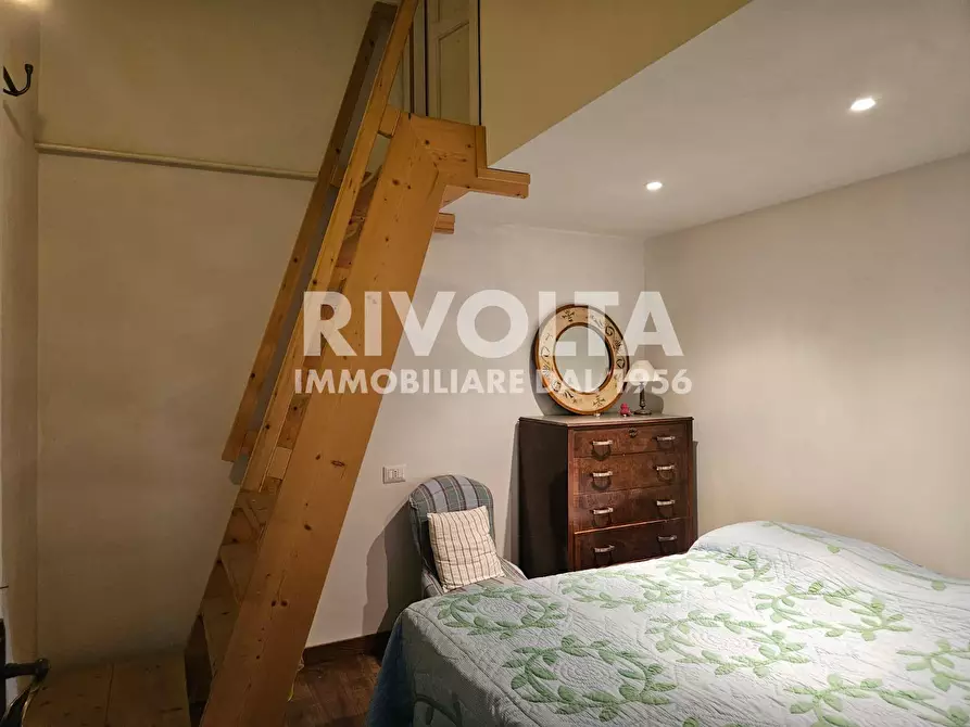 Immagine 11 di Villa in vendita  in strada di santa maria la rocca a Terni