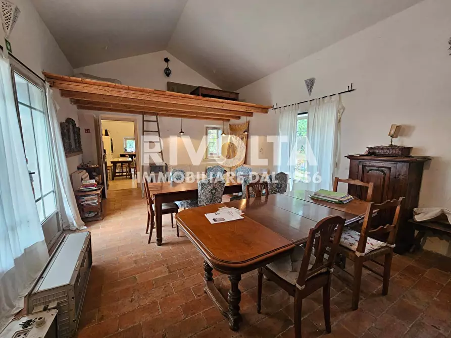 Immagine 3 di Villa in vendita  in strada di santa maria la rocca a Terni