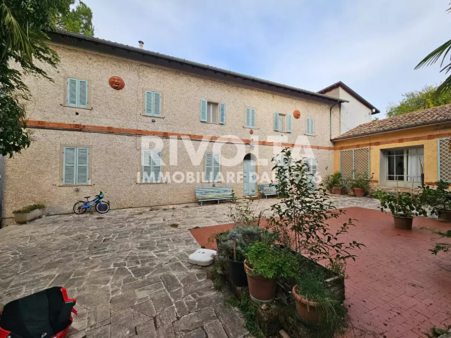 Immagine 37 di Villa in vendita  in strada di santa maria la rocca a Terni