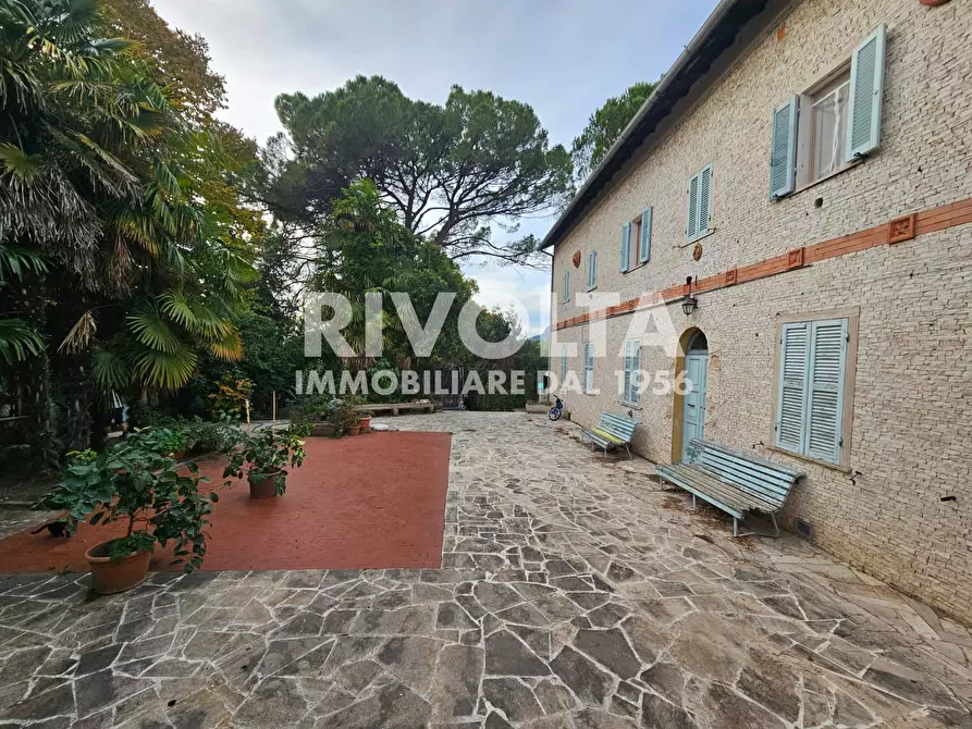 Immagine 41 di Villa in vendita  in strada di santa maria la rocca a Terni