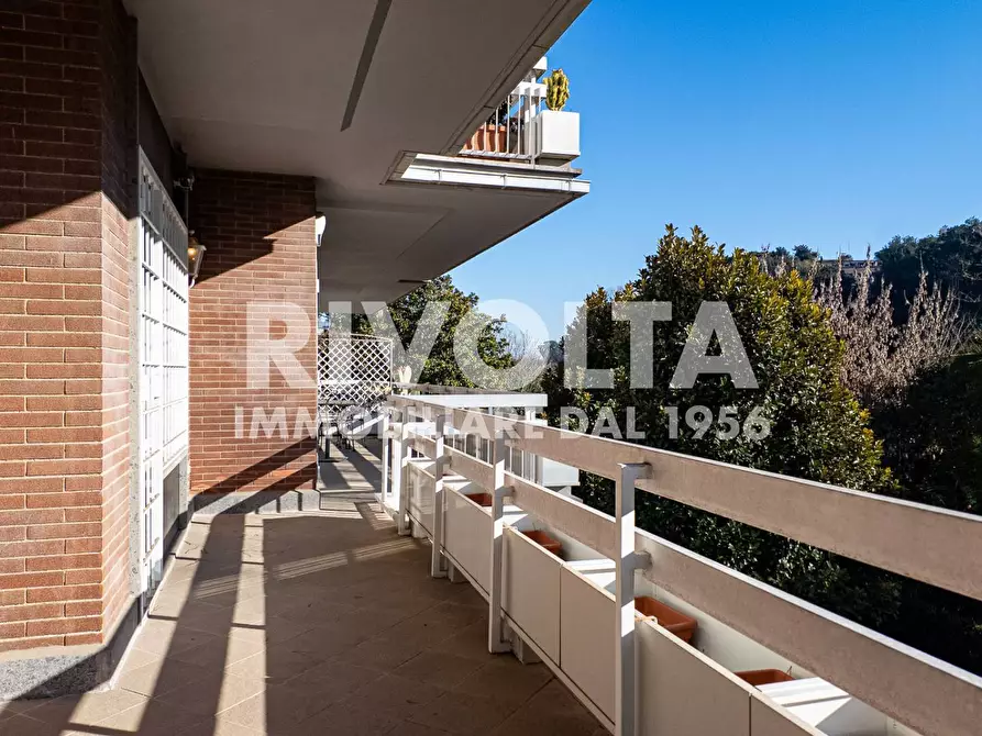 Immagine 10 di Appartamento in vendita  in Viale Cortina D'ampezzo 47 a Roma