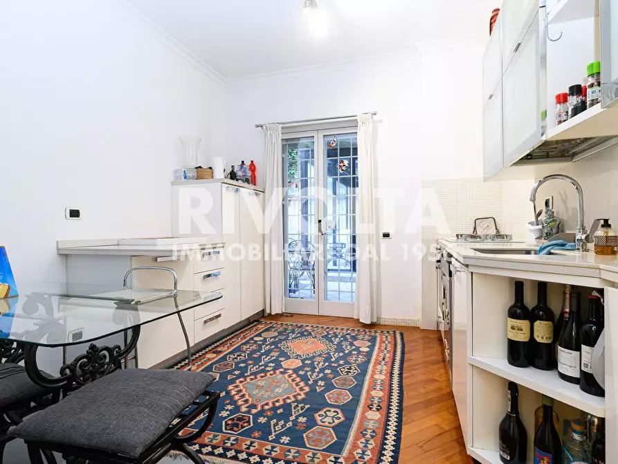 Immagine 30 di Appartamento in vendita  in Viale Cortina D'ampezzo 47 a Roma