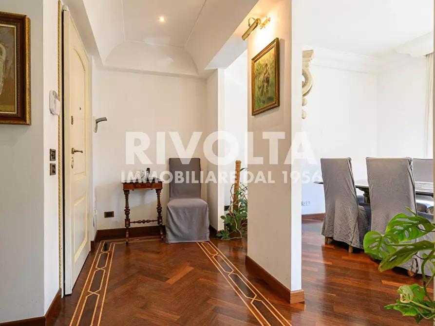 Immagine 50 di Appartamento in vendita  in Viale Cortina D'ampezzo 47 a Roma