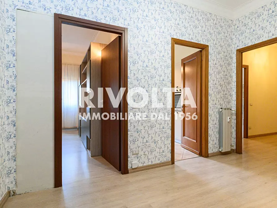 Immagine 24 di Appartamento in vendita  in Via Antonio Serra a Roma