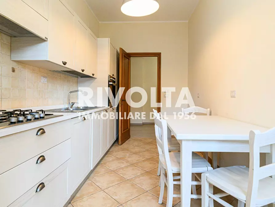 Immagine 33 di Appartamento in vendita  in Via Antonio Serra a Roma