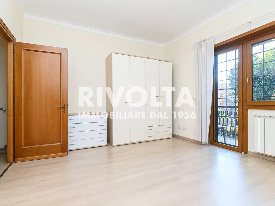 Immagine 39 di Appartamento in vendita  in Via Antonio Serra a Roma