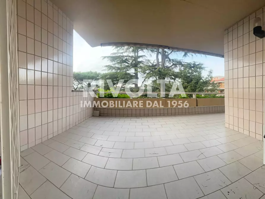 Immagine 2 di Appartamento in affitto  in Via Cassia a Roma