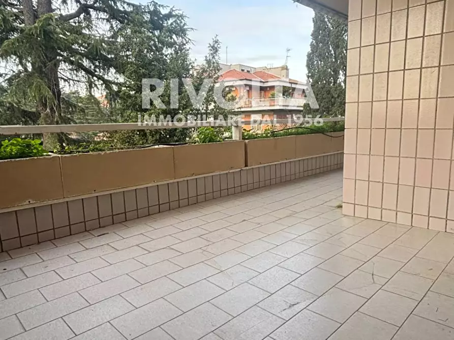 Immagine 10 di Appartamento in affitto  in Via Cassia a Roma