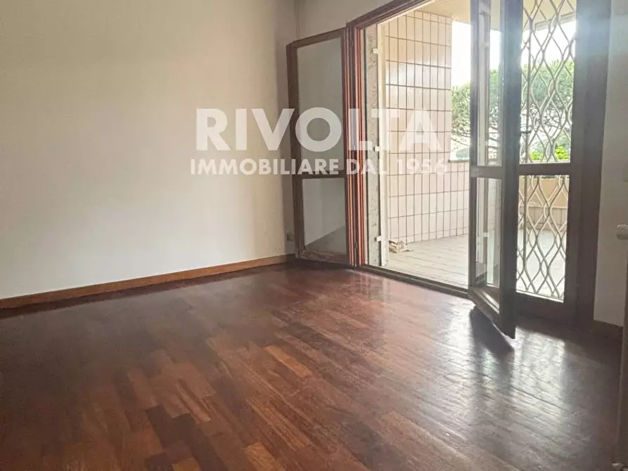 Immagine 24 di Appartamento in affitto  in Via Cassia a Roma