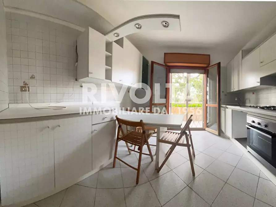 Immagine 26 di Appartamento in affitto  in Via Cassia a Roma