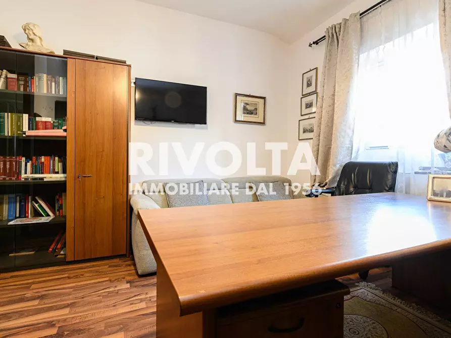 Immagine 3 di Appartamento in vendita  in Via Principe Amedeo a Roma