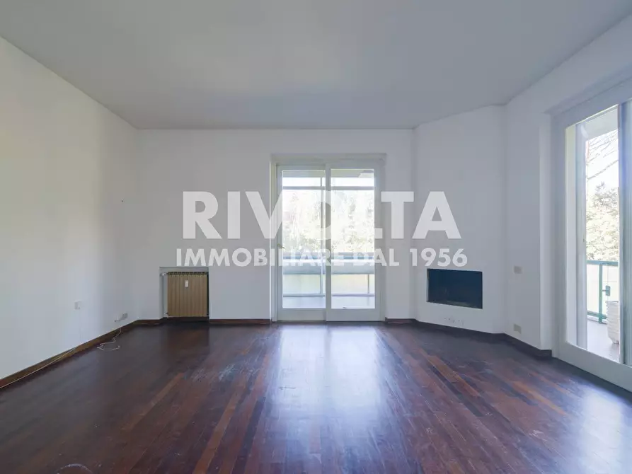 Immagine 5 di Appartamento in vendita  in Viale Cortina D'ampezzo a Roma