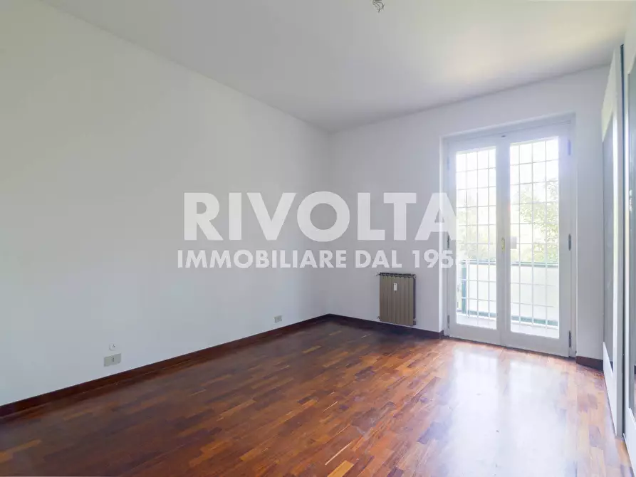 Immagine 12 di Appartamento in vendita  in Viale Cortina D'ampezzo a Roma