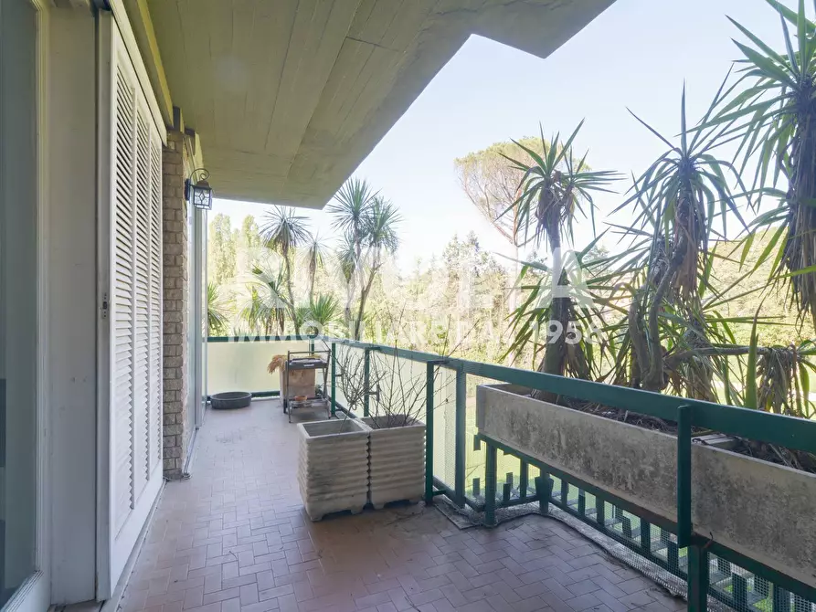 Immagine 13 di Appartamento in vendita  in Viale Cortina D'ampezzo a Roma