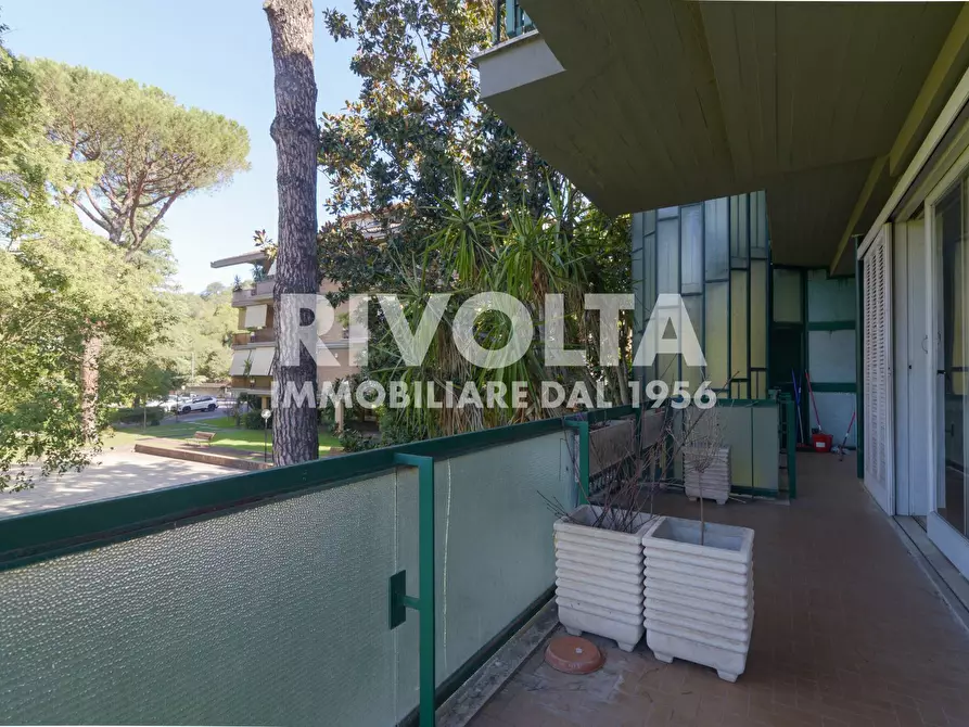 Immagine 14 di Appartamento in vendita  in Viale Cortina D'ampezzo a Roma