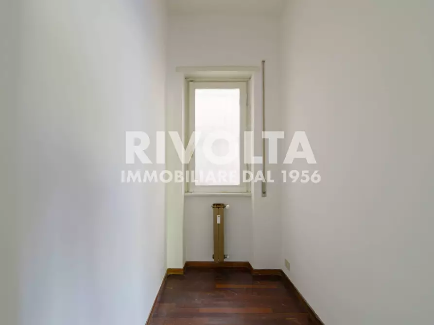 Immagine 16 di Appartamento in vendita  in Viale Cortina D'ampezzo a Roma