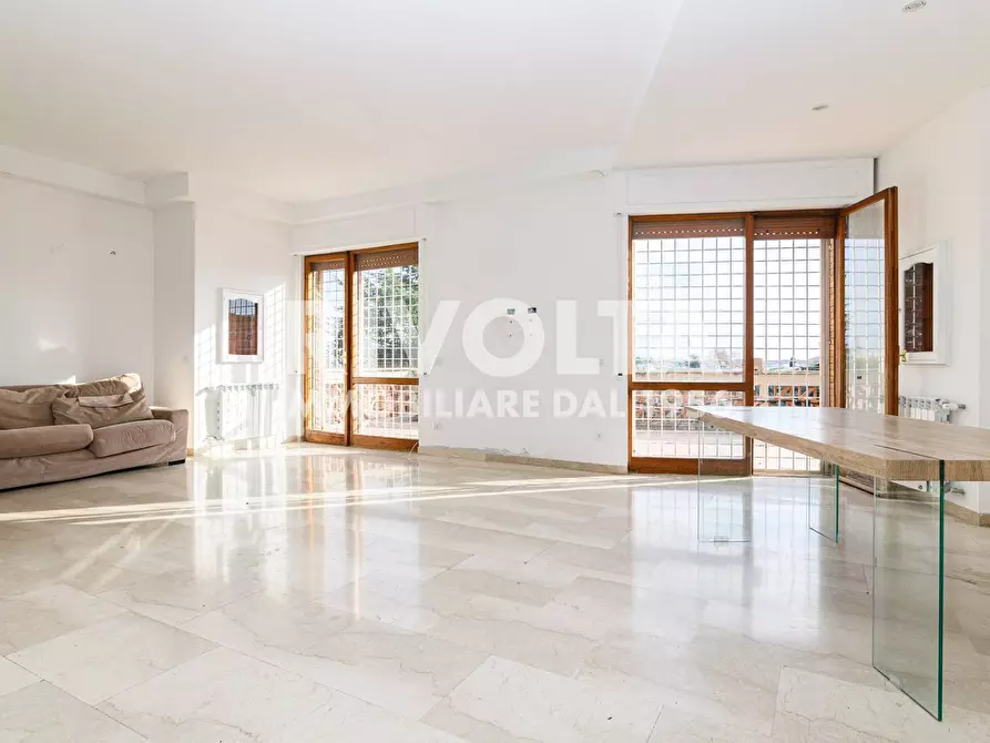 Immagine 19 di Attico in affitto  a Roma