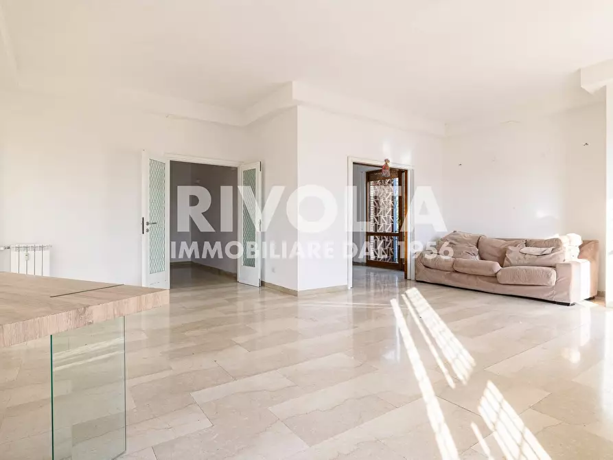 Immagine 21 di Attico in affitto  a Roma