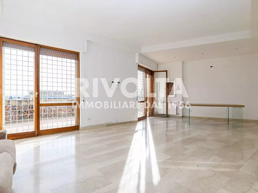 Immagine 25 di Attico in affitto  a Roma