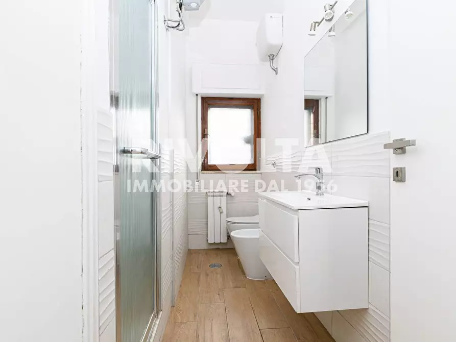 Immagine 38 di Attico in affitto  a Roma