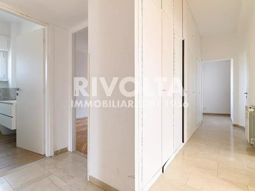 Immagine 43 di Attico in affitto  a Roma