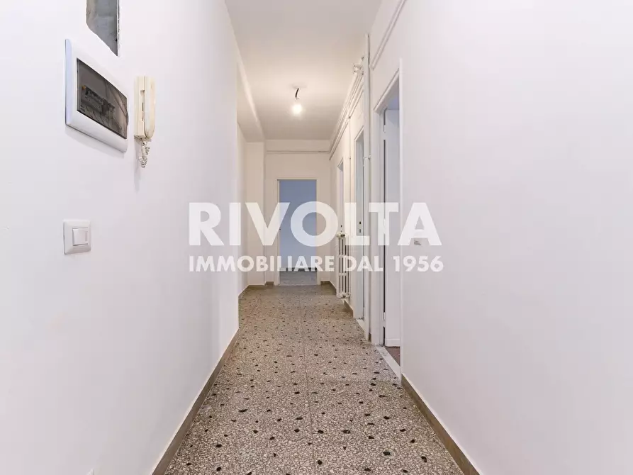 Immagine 2 di Appartamento in vendita  in Via Ugolino Cavalcabo' a Roma