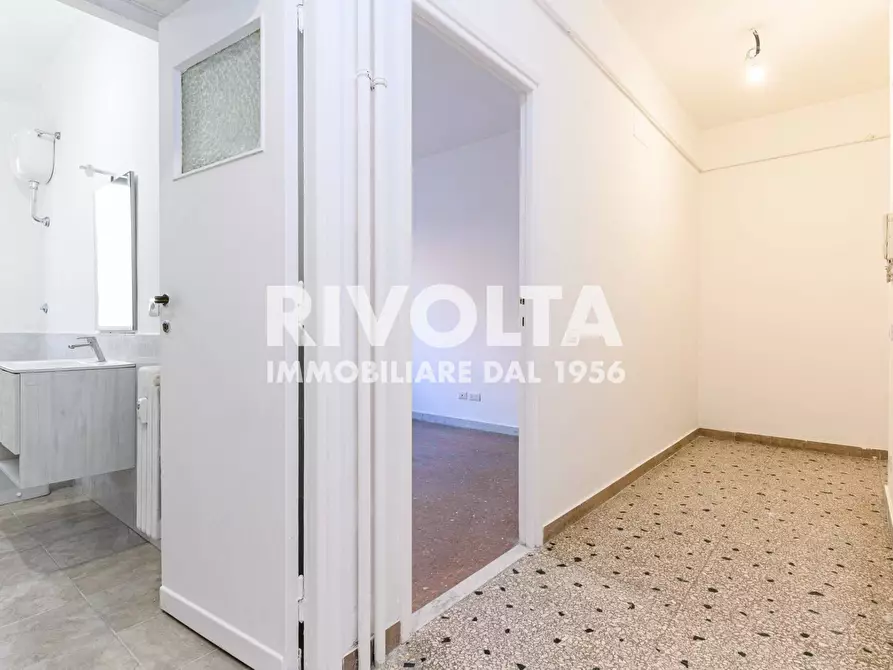 Immagine 11 di Appartamento in vendita  in Via Ugolino Cavalcabo' a Roma