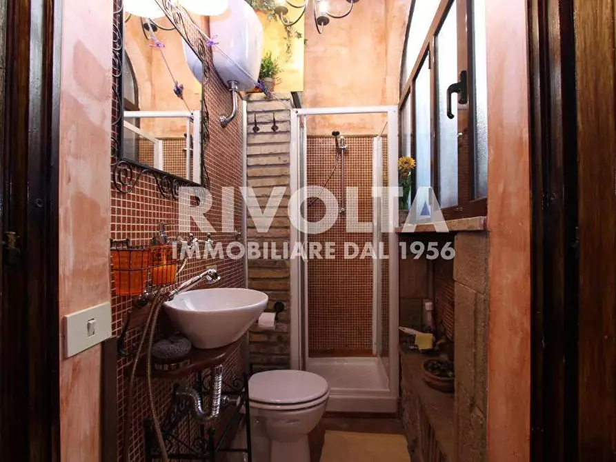 Immagine 2 di Appartamento in vendita  in Via Della Lupa a Roma