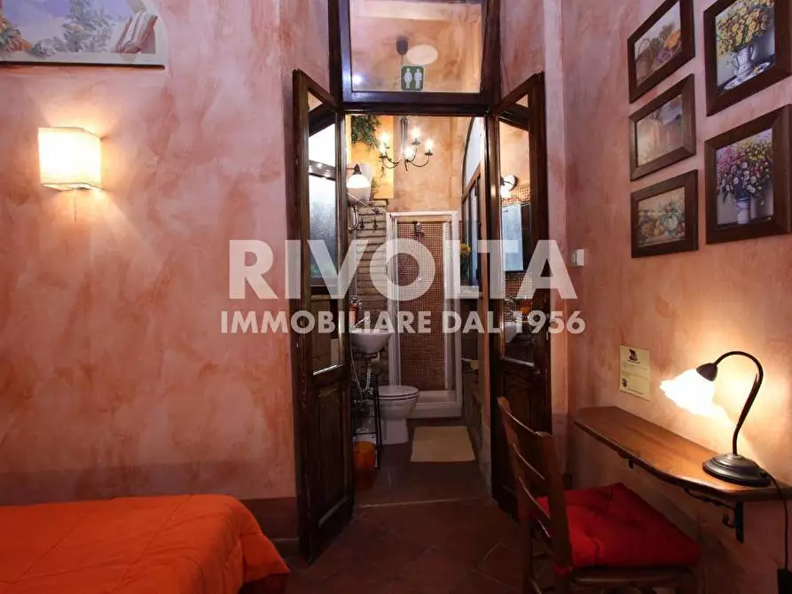 Immagine 14 di Appartamento in vendita  in Via Della Lupa a Roma