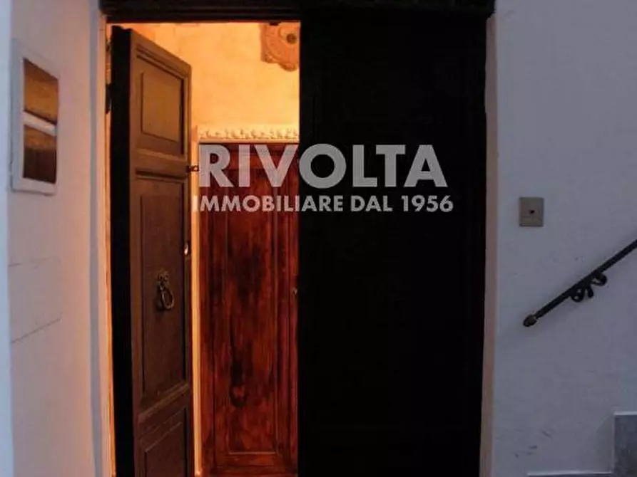 Immagine 15 di Appartamento in vendita  in Via Della Lupa a Roma