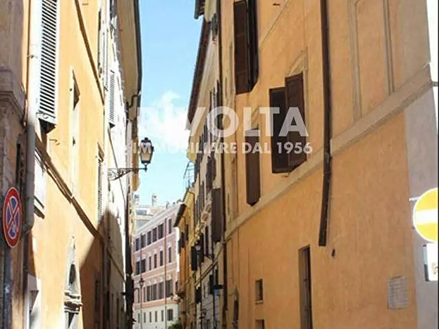 Immagine 18 di Appartamento in vendita  in Via Della Lupa a Roma