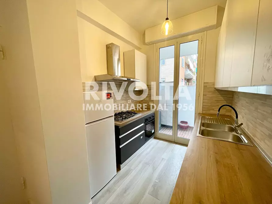 Immagine 6 di Appartamento in affitto  in Via Francesco Coletti a Roma