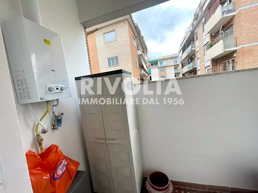 Immagine 11 di Appartamento in affitto  in Via Francesco Coletti a Roma