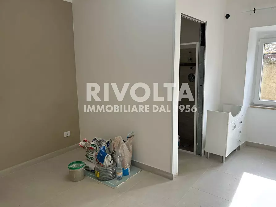 Immagine 10 di Appartamento in vendita  in Via Orsini a Collevecchio