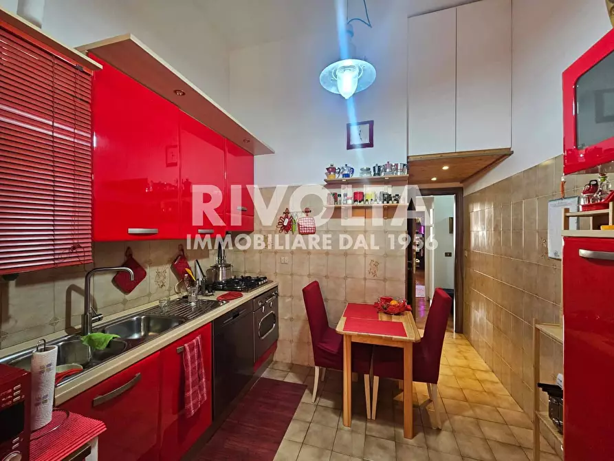 Immagine 5 di Appartamento in vendita  in via Giolitti a Roma