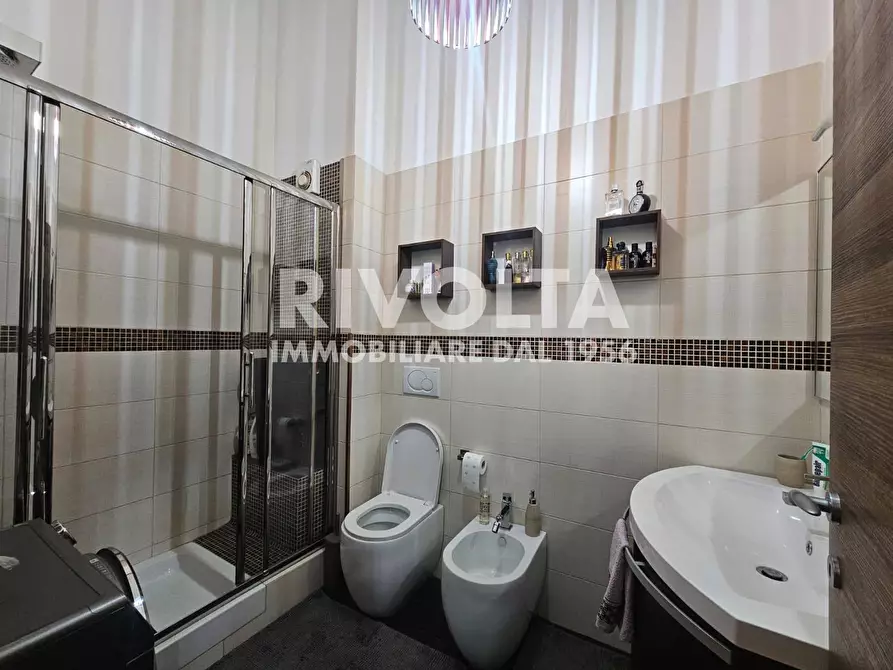 Immagine 12 di Appartamento in vendita  in via Giolitti a Roma