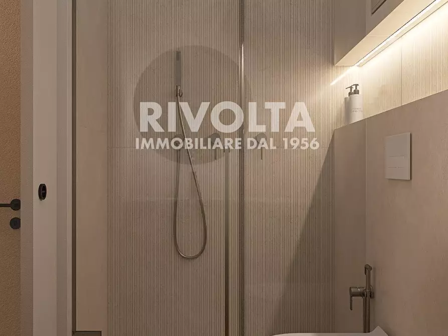 Immagine 27 di Appartamento in vendita  in Piazza Euclide a Roma