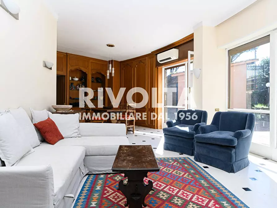 Immagine 13 di Appartamento in affitto  in Via Dei Monti Parioli a Roma