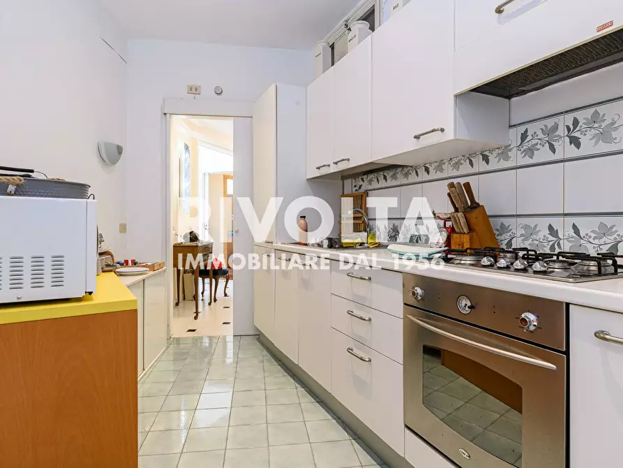 Immagine 15 di Appartamento in affitto  in Via Dei Monti Parioli a Roma