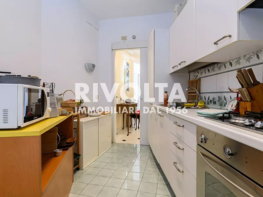 Immagine 16 di Appartamento in affitto  in Via Dei Monti Parioli a Roma