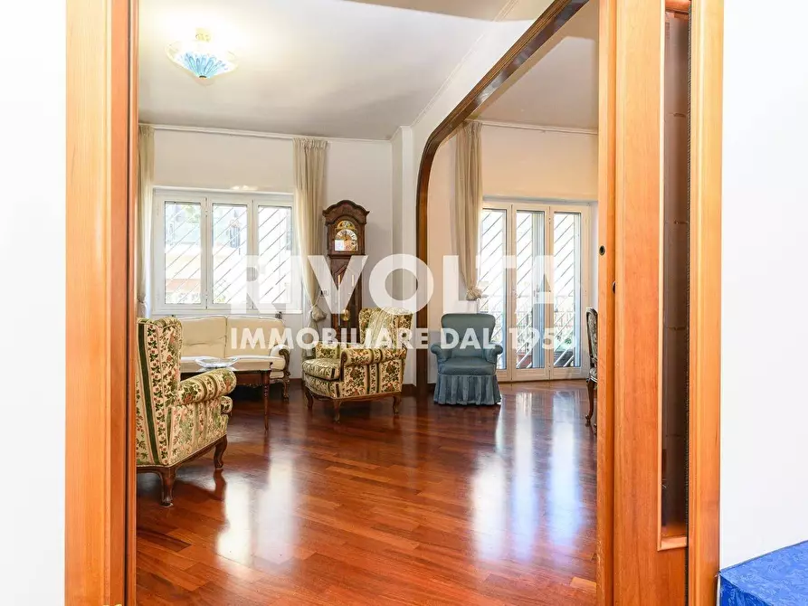 Immagine 4 di Appartamento in vendita  in Via Jaime Pintor a Roma